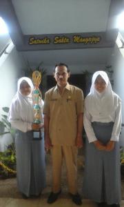 Juara 1 lomba Sosiologi tingkat provinsi di Universitas Negeri SUrabaya (UNESA)