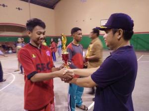 Juara 2 basket putra dan putri tingkat kabuten Banyuwangi